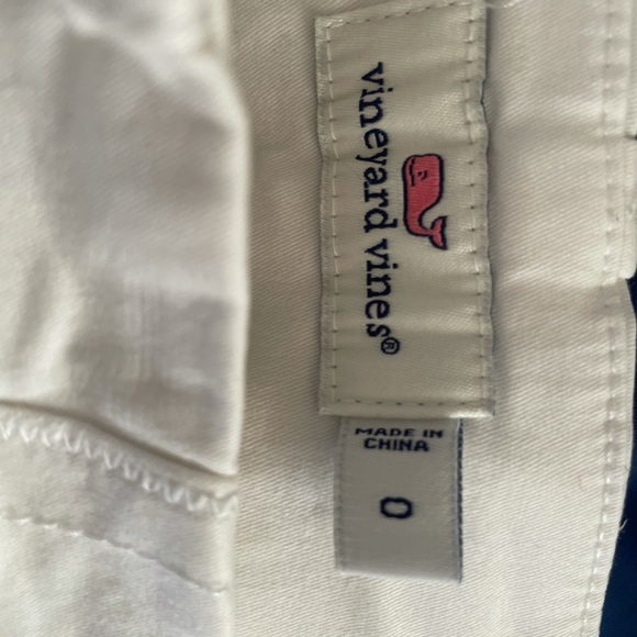 Vineyard Vines ladies shorts 🩳 - Picture 5 of 5